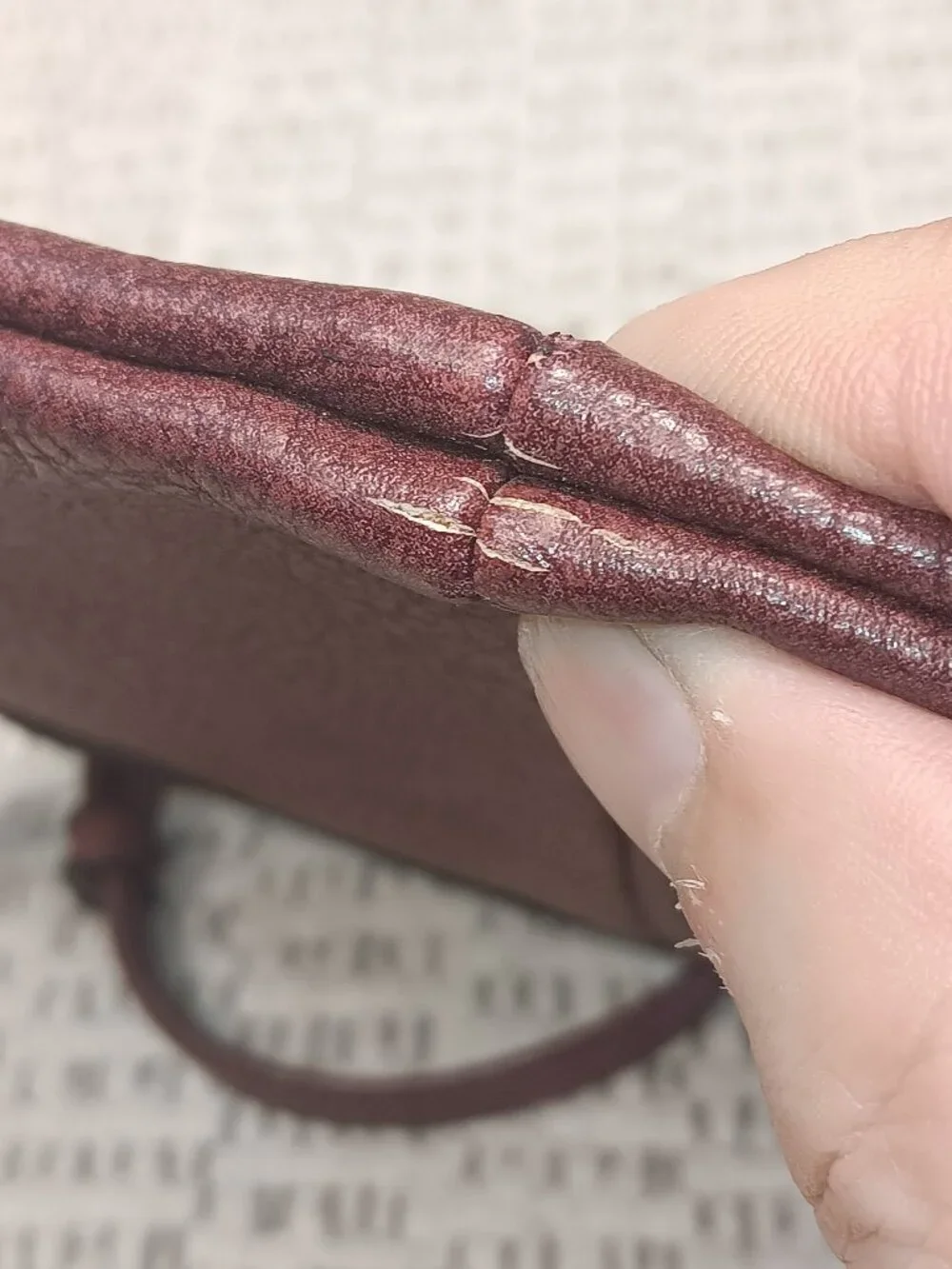 Wilsons Leather Burgundy Cashwrap Distressed Wristlet Coin Purse Clutch